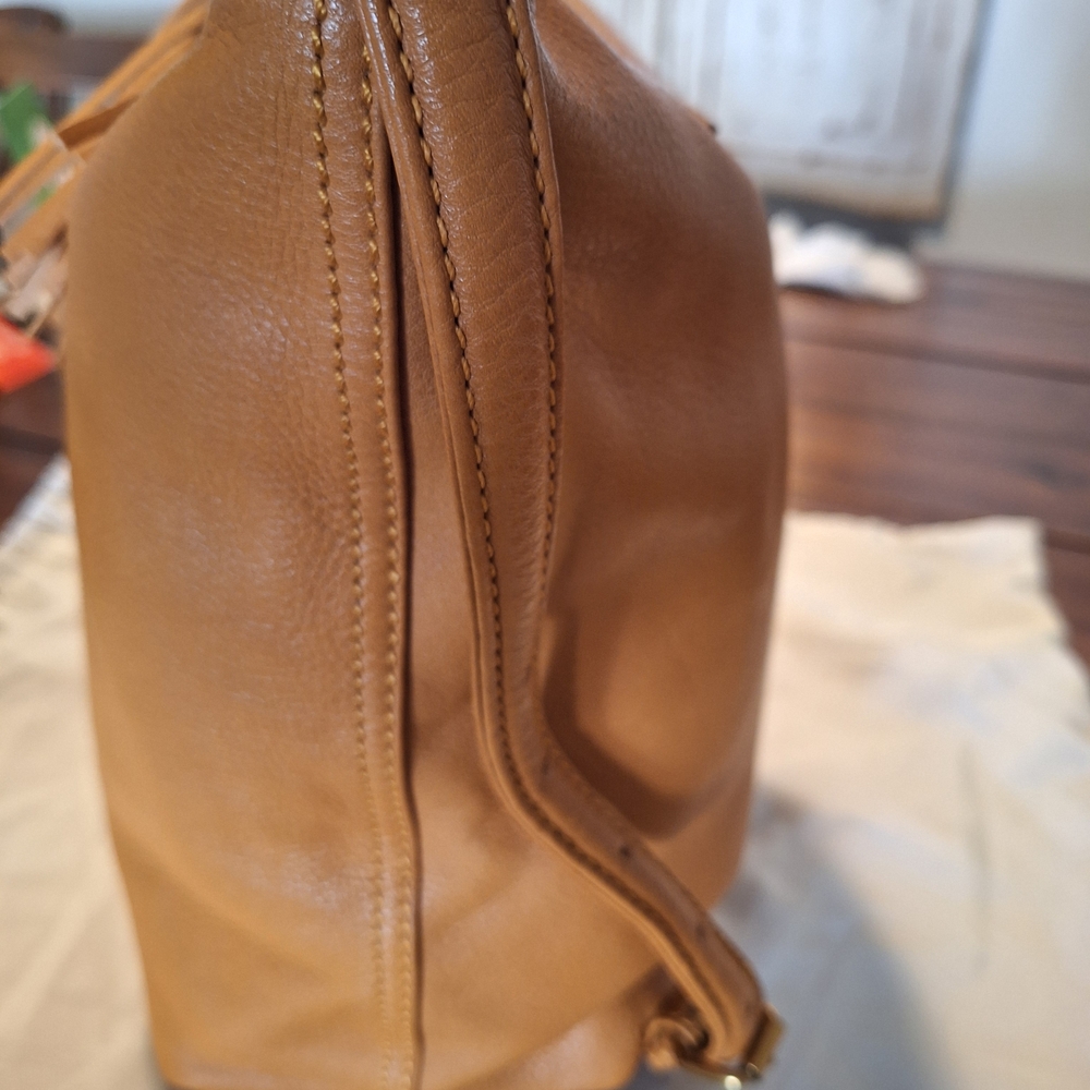 HOBO 'Blaze' Convertable Backpack Pebbled Leather Shoulder Bag with Tassel - Picture 7 of 9